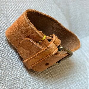 Louis Vuitton vintage leather luggage piece strap authentic